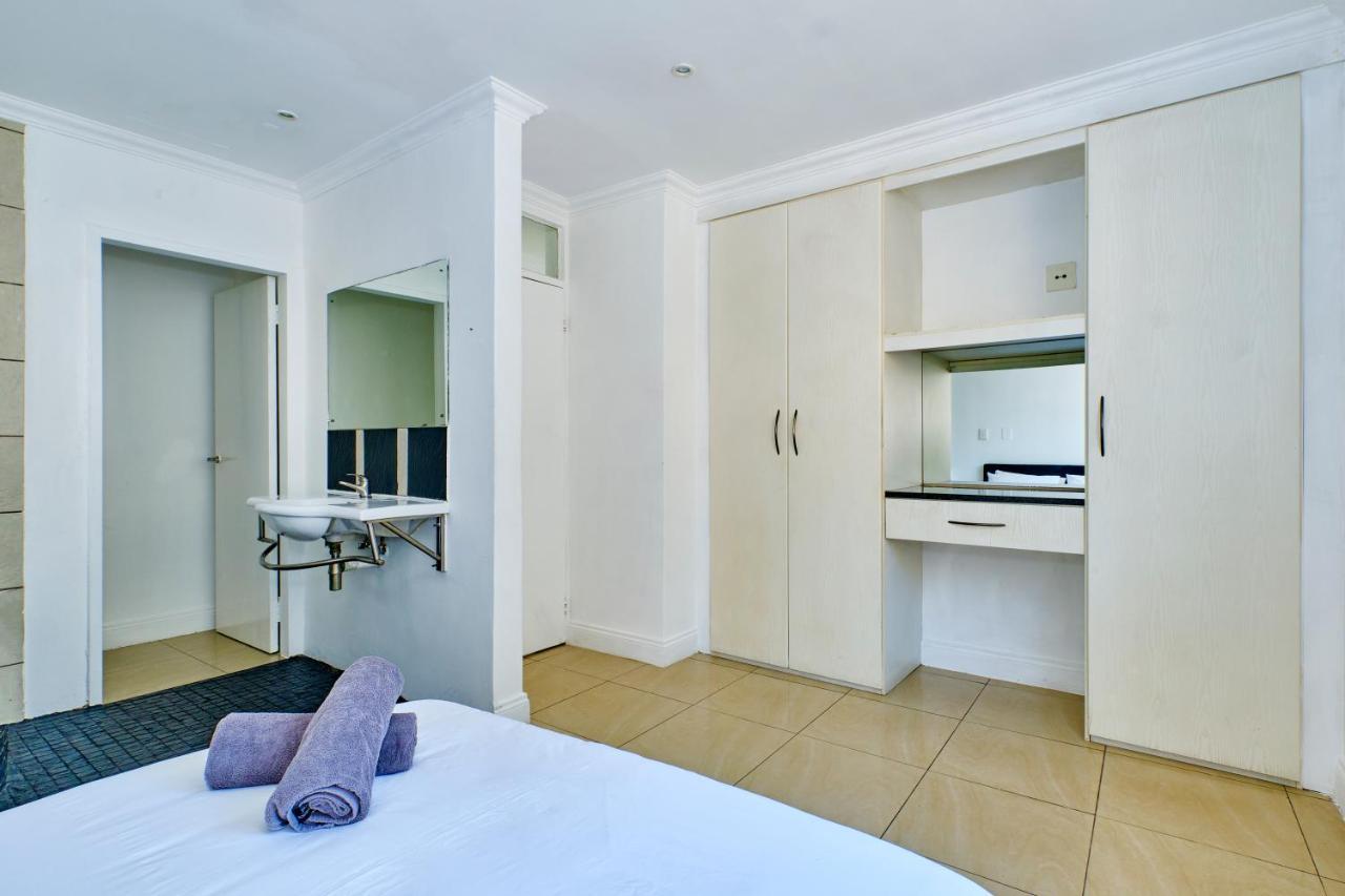 Inn & Out Sandton Park Johannesburg Zewnętrze zdjęcie